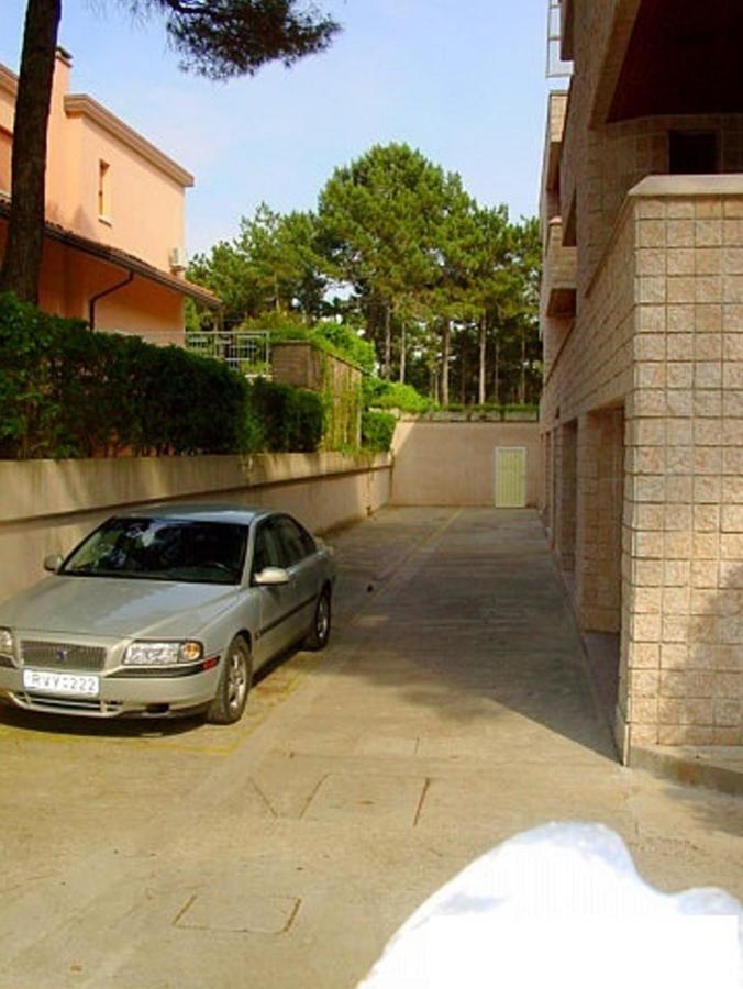 Lignano Exclusive With Pool Apartment Lignano Sabbiadoro Luaran gambar